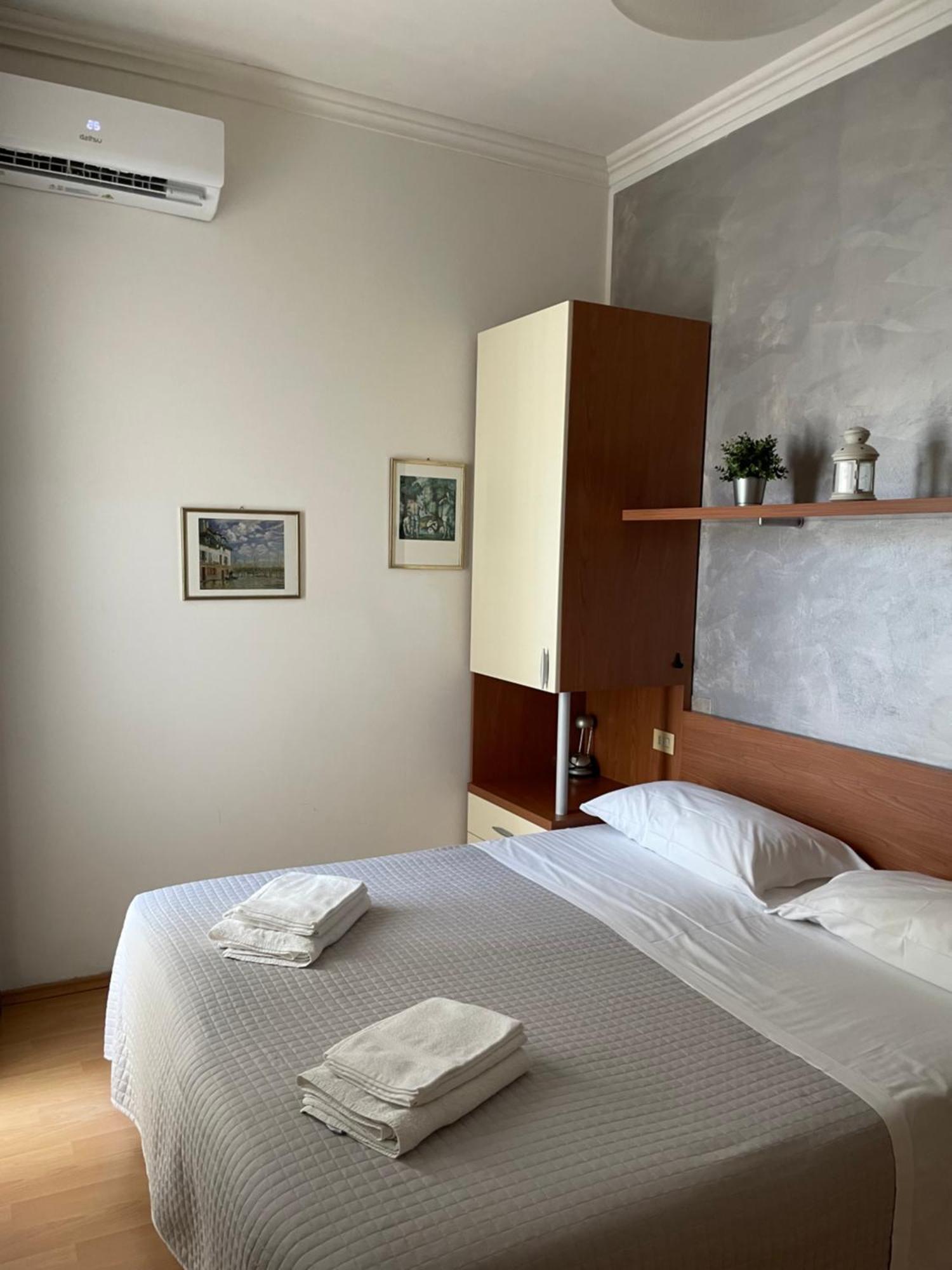 Hotel Hawaii Bed And Coffee Риччоне Экстерьер фото