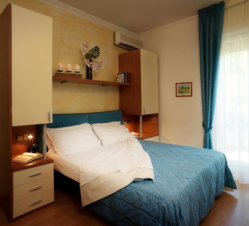 Hotel Hawaii Bed And Coffee Риччоне Номер фото